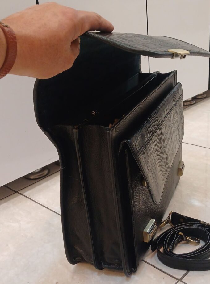 کیف اداری چرم دوقفل رمزدار کد p101