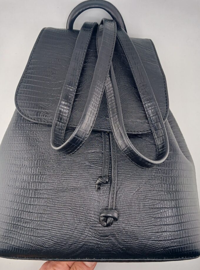 کوله پشتی چرم طبیعی مدل کیسه ای کد p171