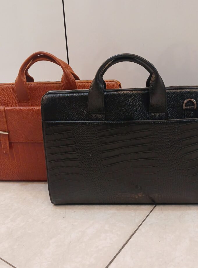 کیف اداری چرم دوزبانه کد p102