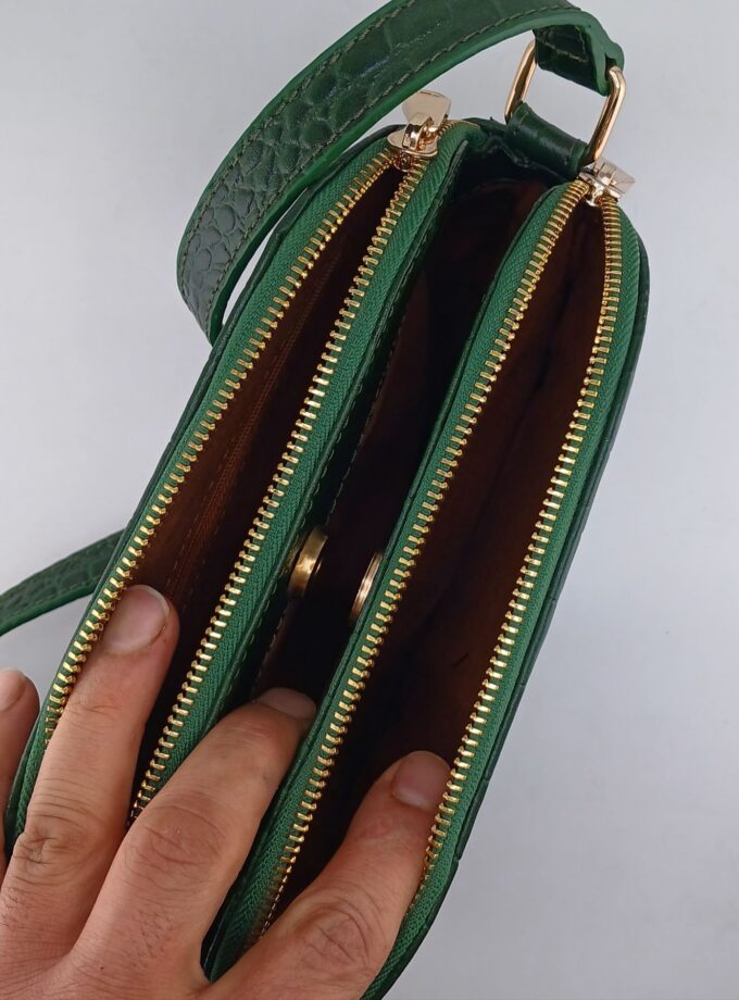 کیف دوشی زنانه چرم طبیعی مگنت وسط کد p131