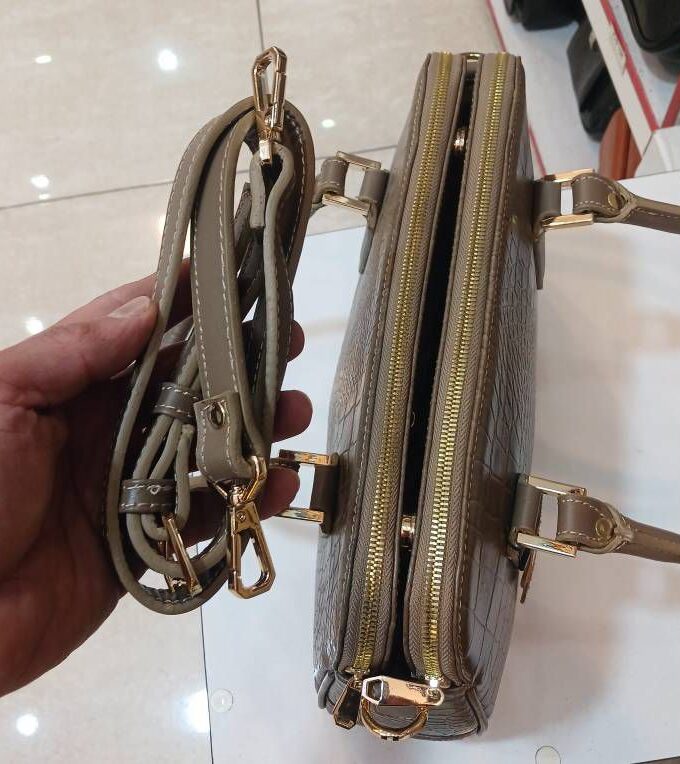 کیف اداری مجلسی زنانه چرم طبیعی