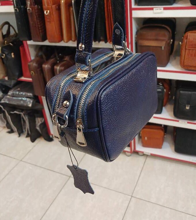 کیف آرایش و دستی دخترانه