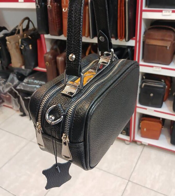 کیف آرایش و دستی دخترانه